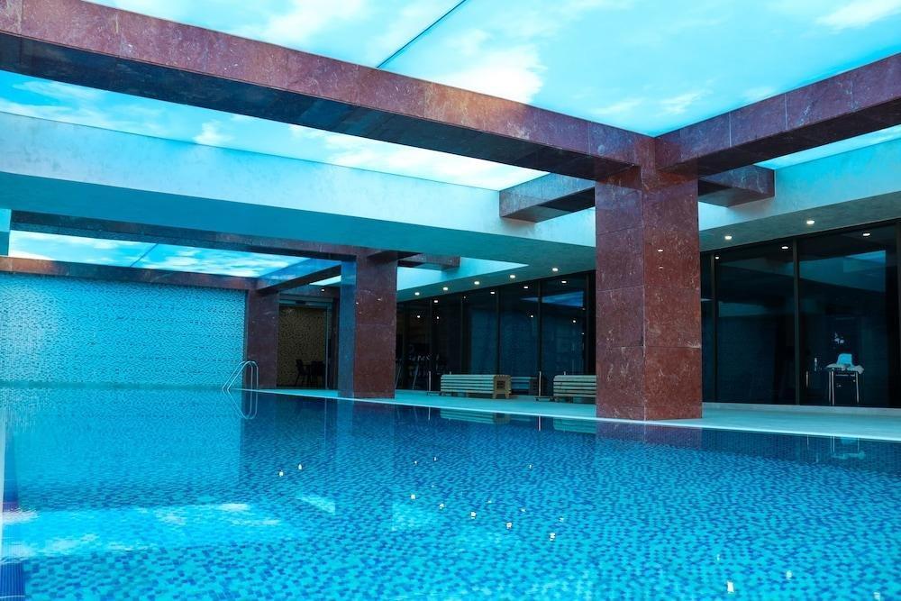 Arion Hotel Bakoe Buitenkant foto